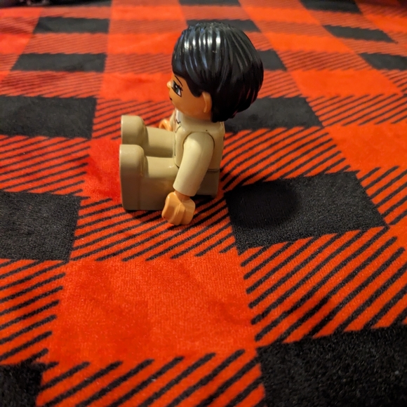 Female ZOO Keeper Duplo Figure Lego Village - Picture 2 of 5